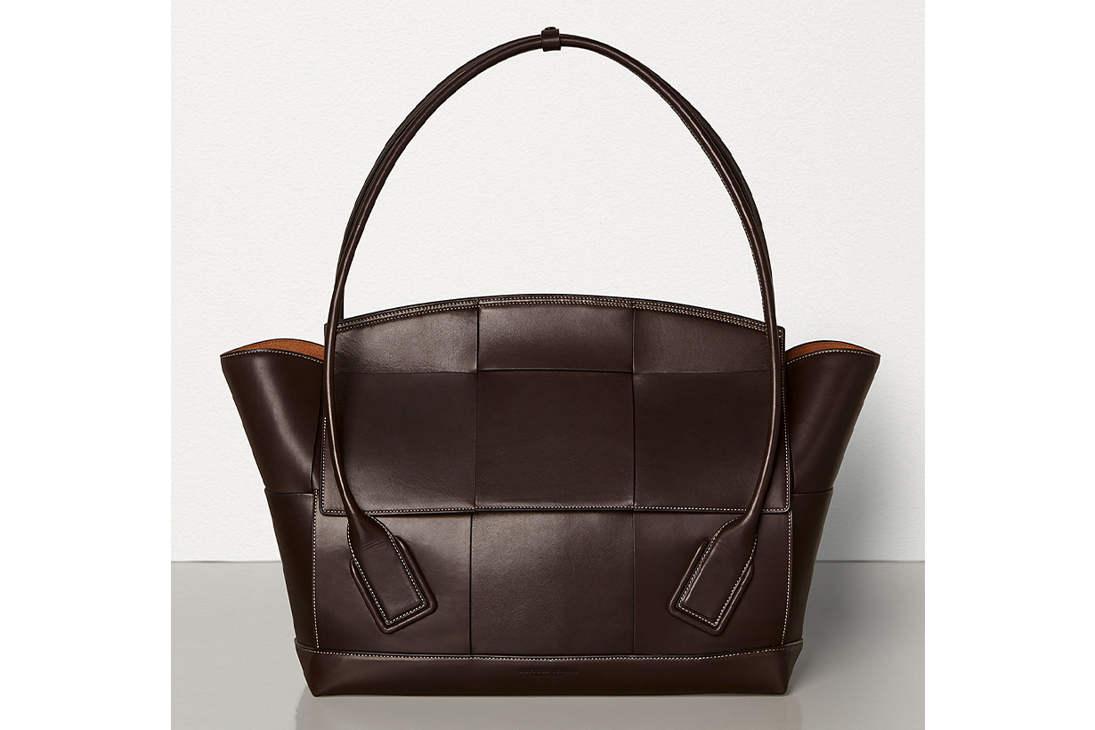 Bottega Veneta’s Arco Bag Is The Anti-Mini Purse — But It’s Just As Chic