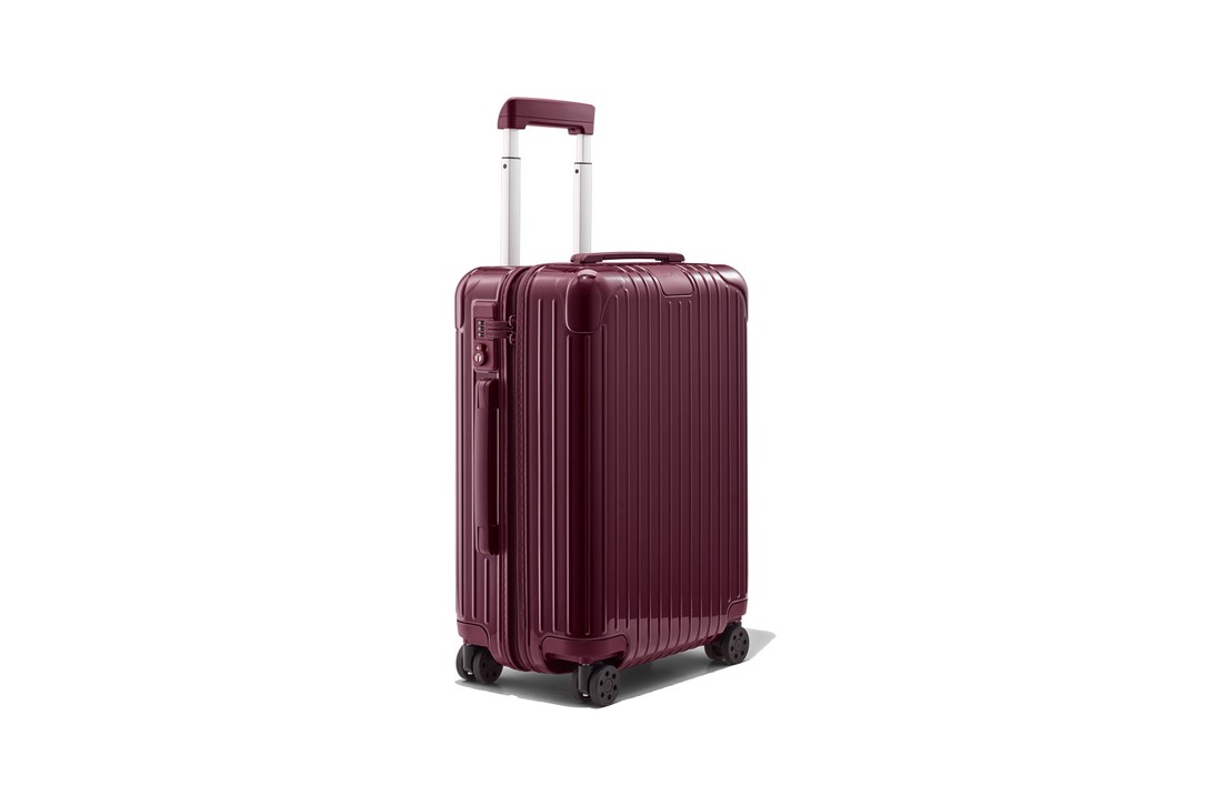 Rimowa essential Luggage Case Glacier Berry