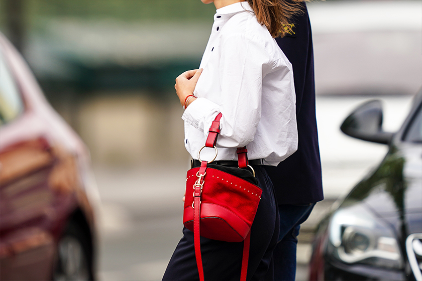 red-bag-street-style