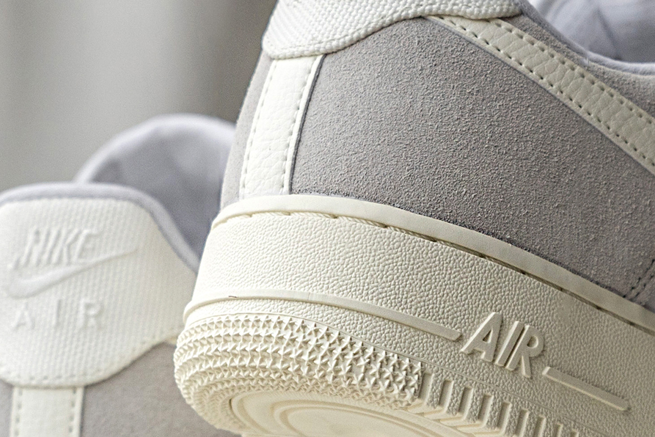 Nike Sportswear Platinum Tint Air Force Blazer Court Vintage