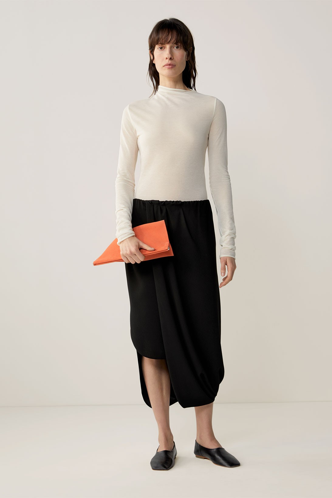 cos fall winter womenswear sustainability recycled fabric minimalist lookbook