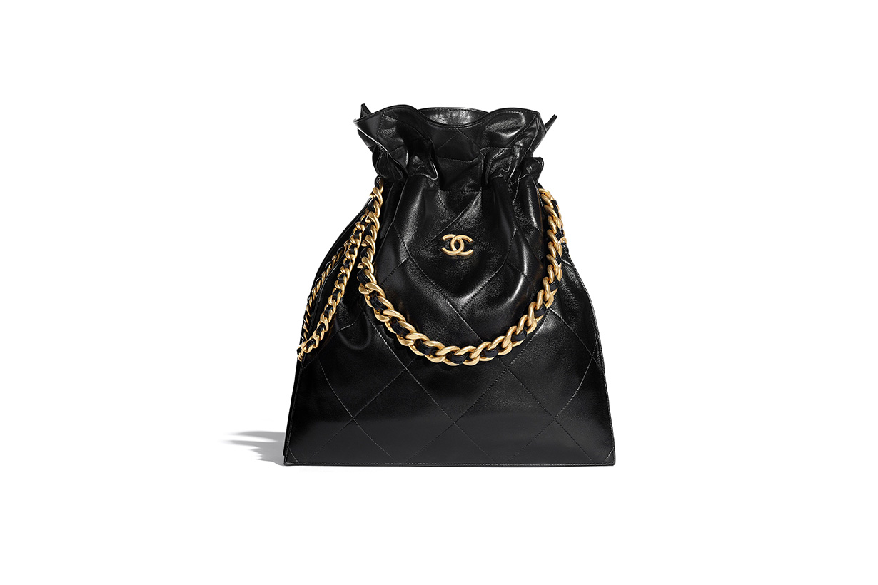 Chanel 2020 fall winter handbags drawstring bag collection 