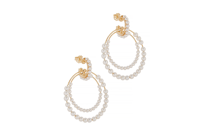 pearl-earrings-necklace-rings-jewelry-trend