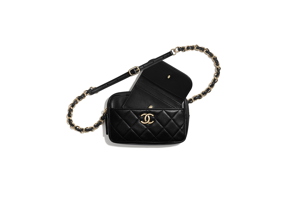 chanel waist bag with card holder 2020