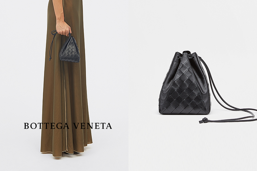 正在找好入手的 Bottega Veneta，就屬這款迷你編織抽繩包！