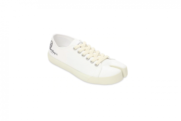 wardrobe-essential-7-white-sneakers-every-girl-need-06