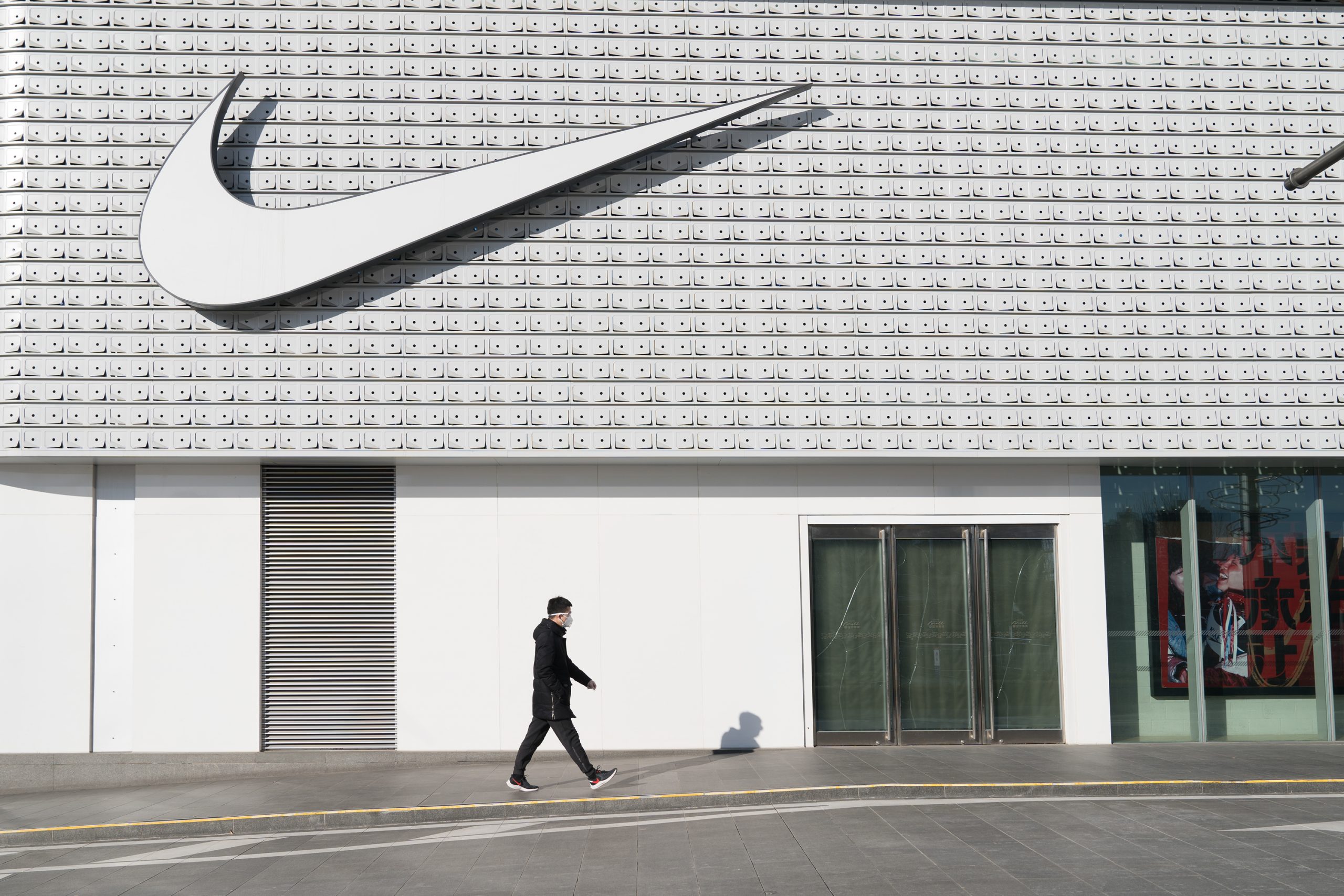 nike fiscal 2022 q2 results earnings revenue