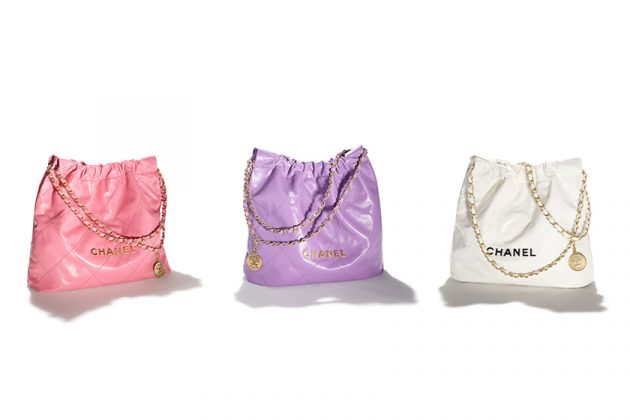 chanel-22-handbag-released-more-deatils-06