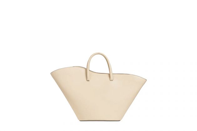 10-minimal-white-handbags-to-recommend-02