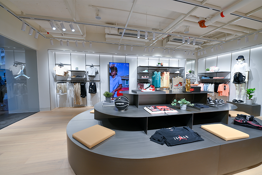 the-first-hong-kong-lifestyle-concept-jordan-store-opened-03