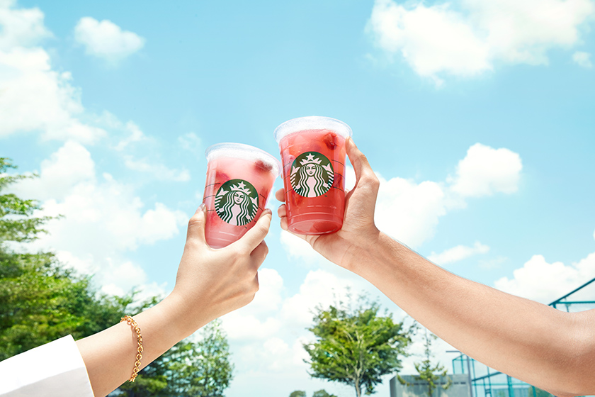 Starbucks Refreshers Acai berry Strawberry Pink Drink Release