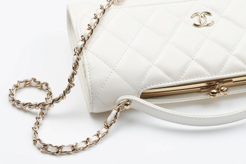 chanel Flap Phone Holder with Chain 2021/22 Métiers d'art white price detail
