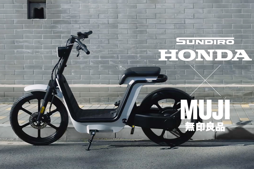 muji-x-honda-released-crossover-motor-bike-03