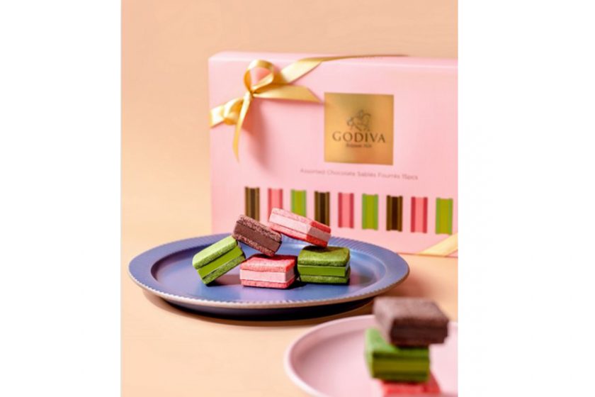 Godiva 夾心酥餅 Chocolate Sablés Fourrés 第一次登場：引起注目的巧克力厚度，捨不得送人！