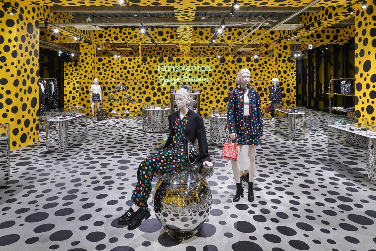 Louis Vuitton x Yayoi Kusama pop up store japan