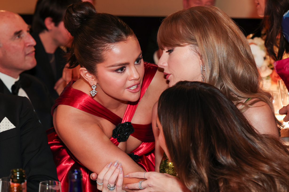 Selena 終於說了... 在金球獎上「那個」告訴 Taylor 的秘密！吃瓜群眾請進！