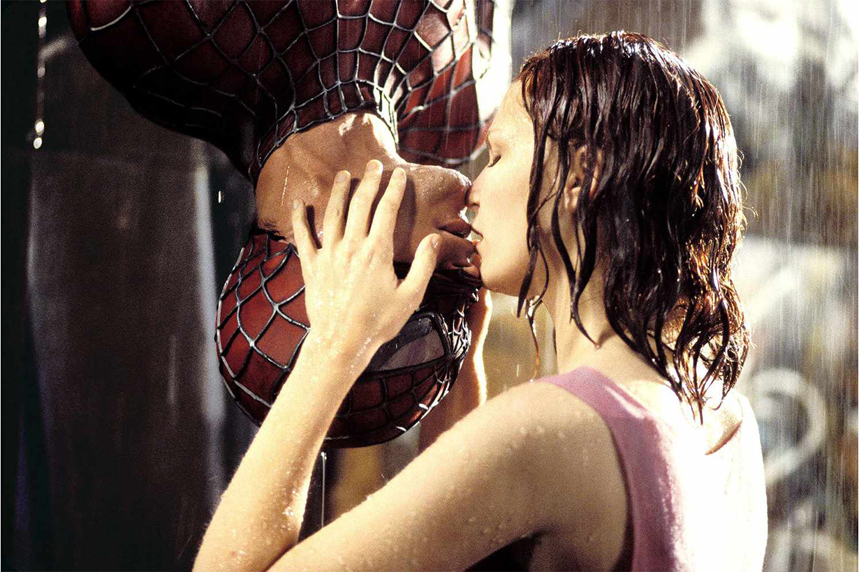 浪漫之吻背後原來很痛苦：Kirsten Dunst 再次提起《蜘蛛俠》經典吻戲，拍攝過程太艱辛