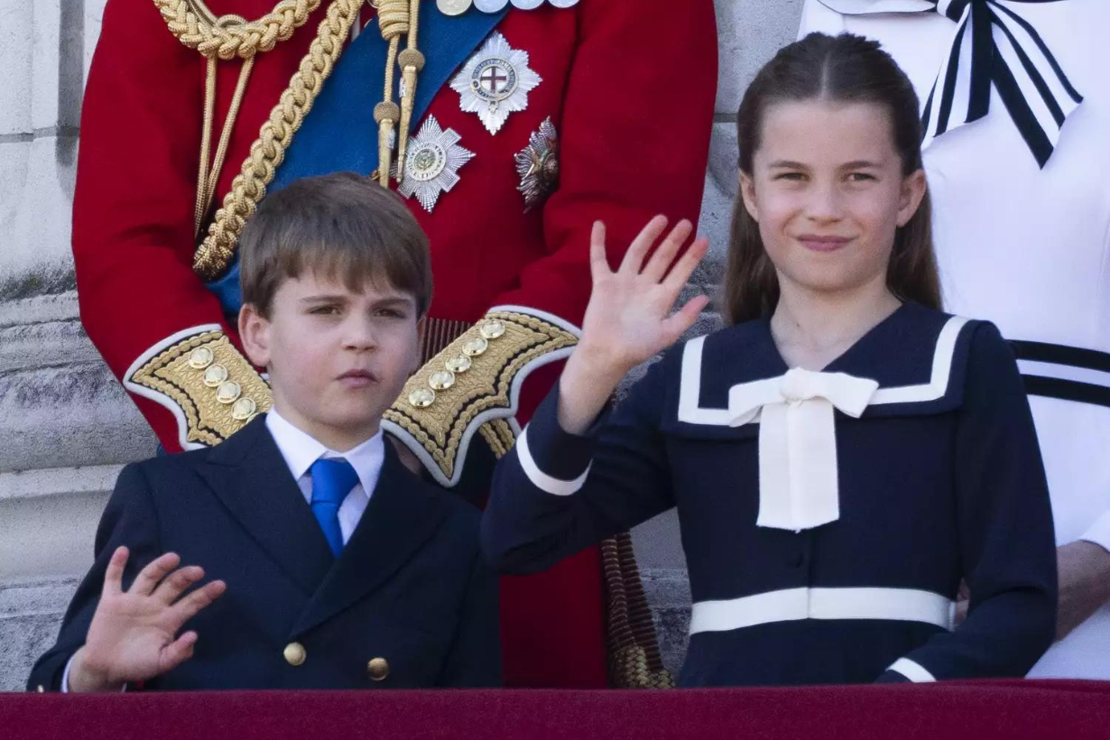 princess-of-wales-catherine-william-prince-louis-prince-louis-cute-moments-princess-charlotte-british-royal-family-royal-troop-parade-uk-royal-events-royal-sibling-interaction