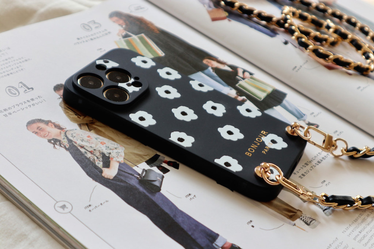 phone-case-recommandation-iphone-case-iphone-case-with-strap-leather-iphone-case-phone-strap-riche-french-style-parisian-chic-amber-kuo-fashion-accessories-custom-phone-case